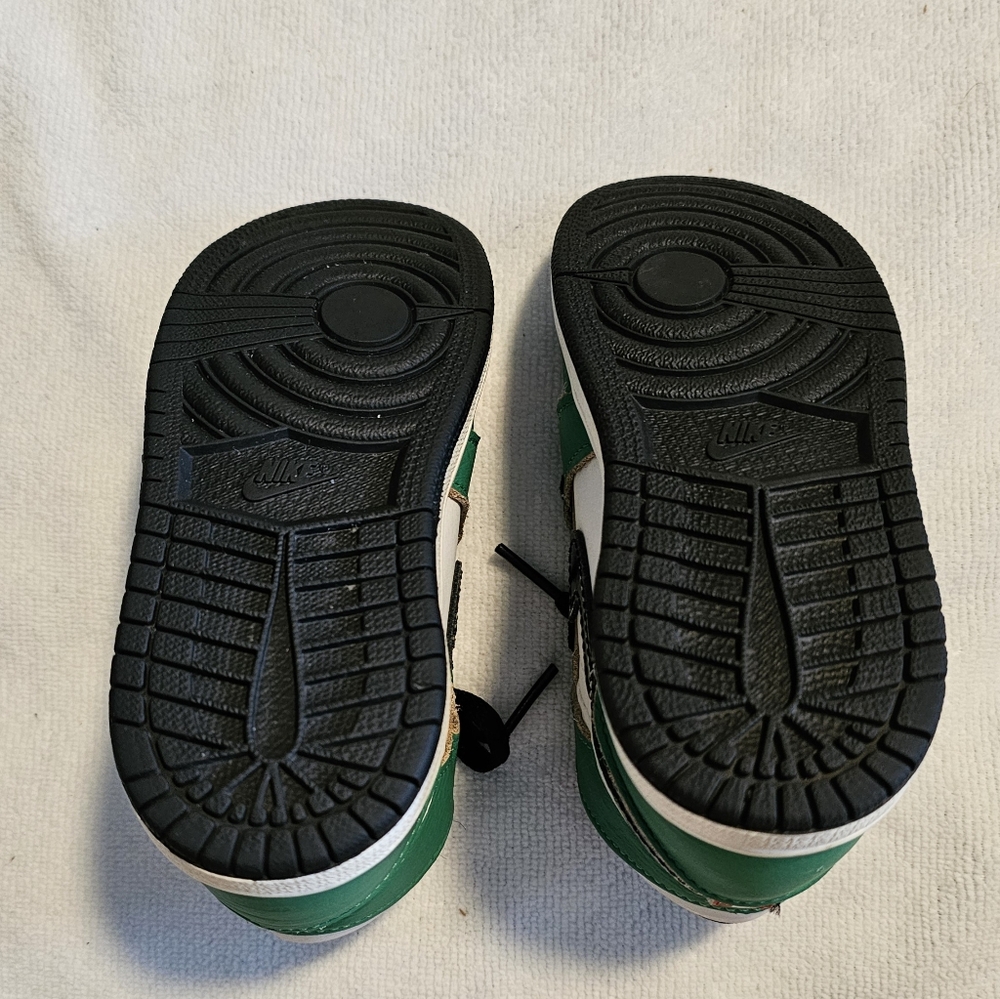 Nike Air Jordan Retro 1 High OG TD Lucky Green Nike Air Jordan 1 Toddler Size 9C - Picture 7 of 9